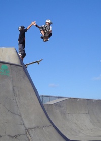 4N11Skatehill.Xlgraphic.Prod Affiliate.4.Jpg