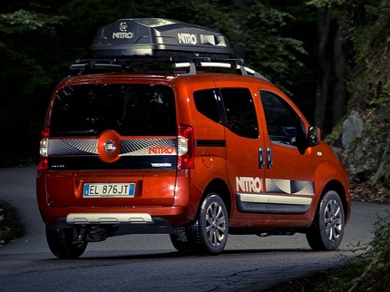 Fiat-Shows-Off-Snowboard-Friendly-Nitro-Editions-Of-Qubo-Sedici-And-Panda-Medium 3
