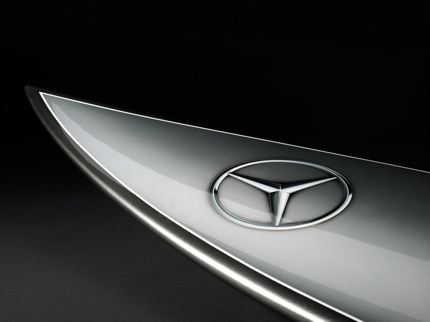 Mercedes-Benz-Surfboard-Amg-Designboom011